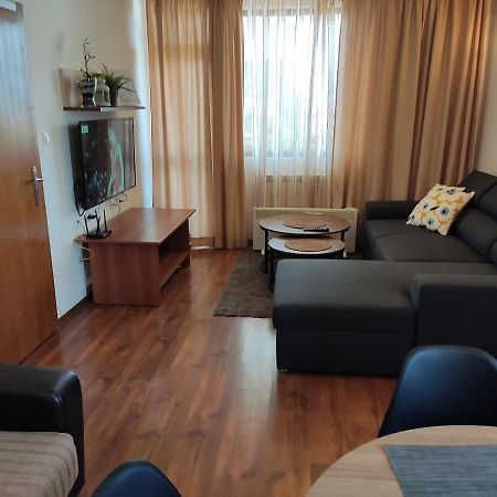 Family 2 Bed Apartment In Bansko Esterno foto