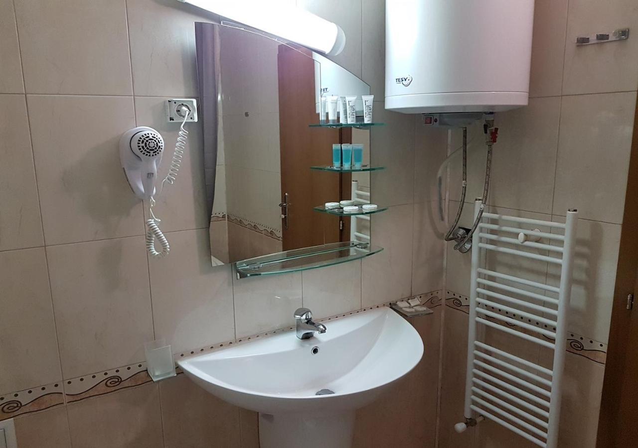Family 2 Bed Apartment In Bansko Esterno foto