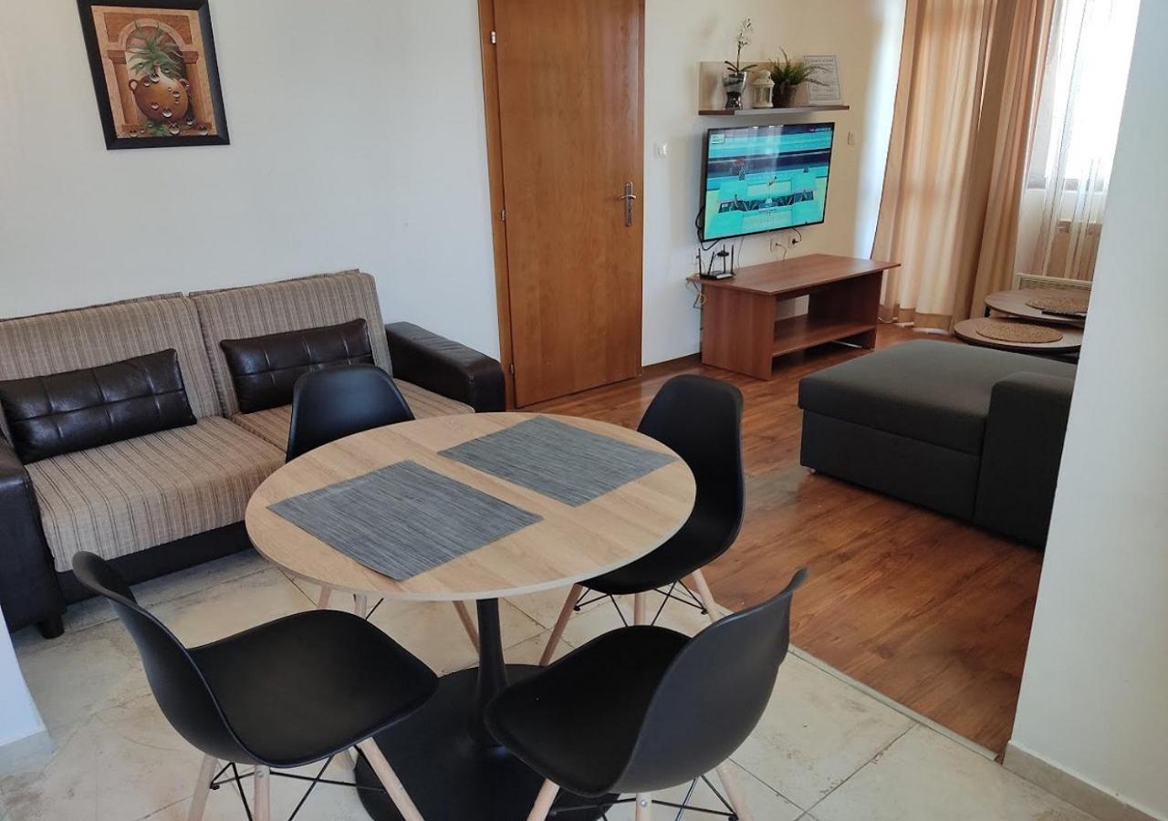 Family 2 Bed Apartment In Bansko Esterno foto